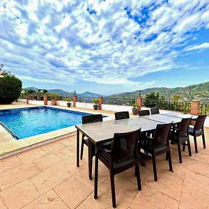 La Villa Canillas de Albaida